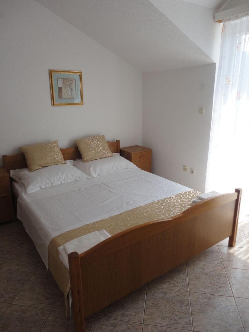Guest House Pavkovic สลาโน ภายนอก รูปภาพ